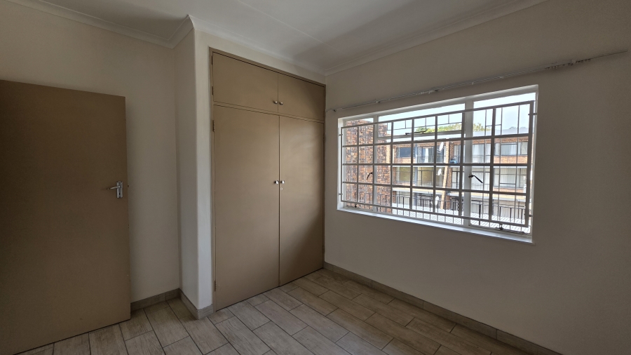 2 Bedroom Property for Sale in Waterkloof Glen Gauteng