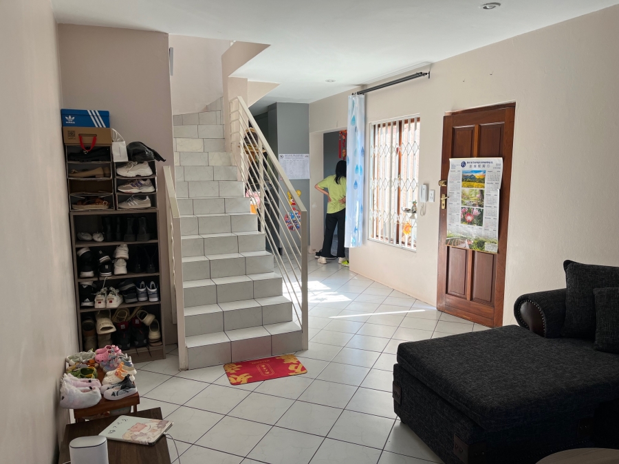3 Bedroom Property for Sale in Buurendal Gauteng