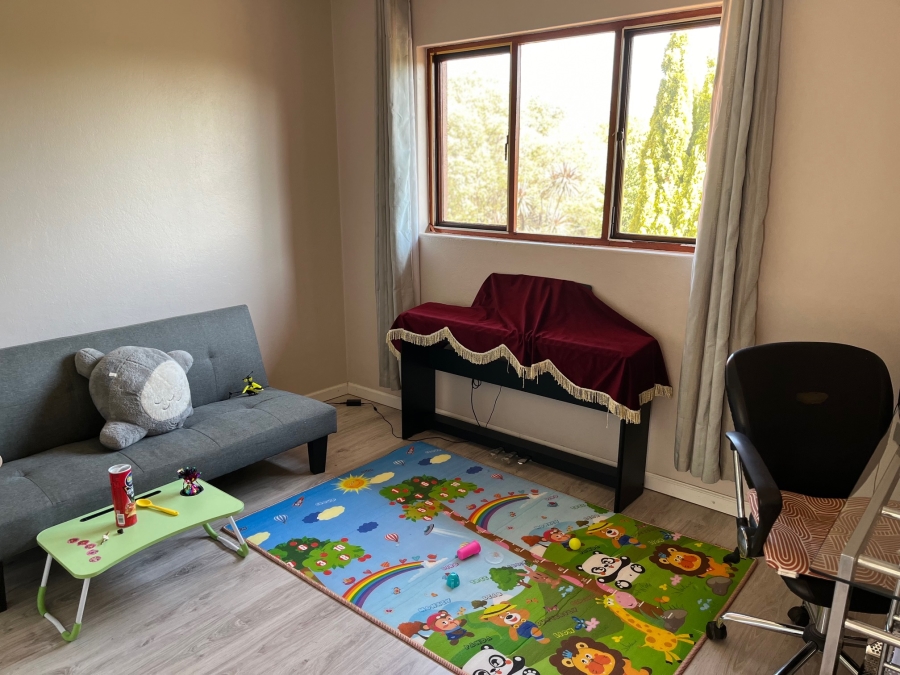 3 Bedroom Property for Sale in Buurendal Gauteng