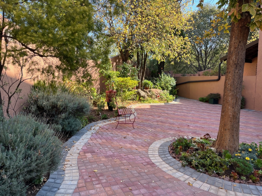3 Bedroom Property for Sale in Buurendal Gauteng