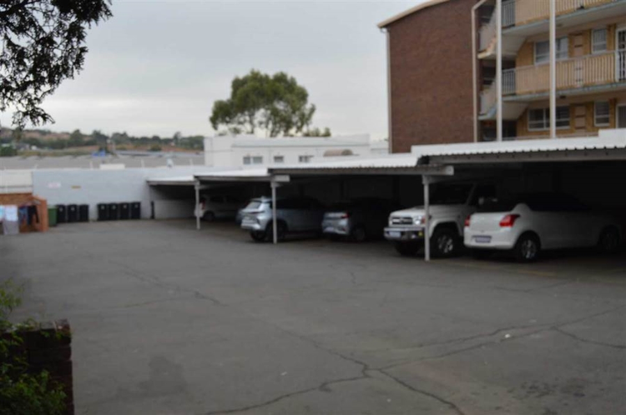 2 Bedroom Property for Sale in New Redruth Gauteng
