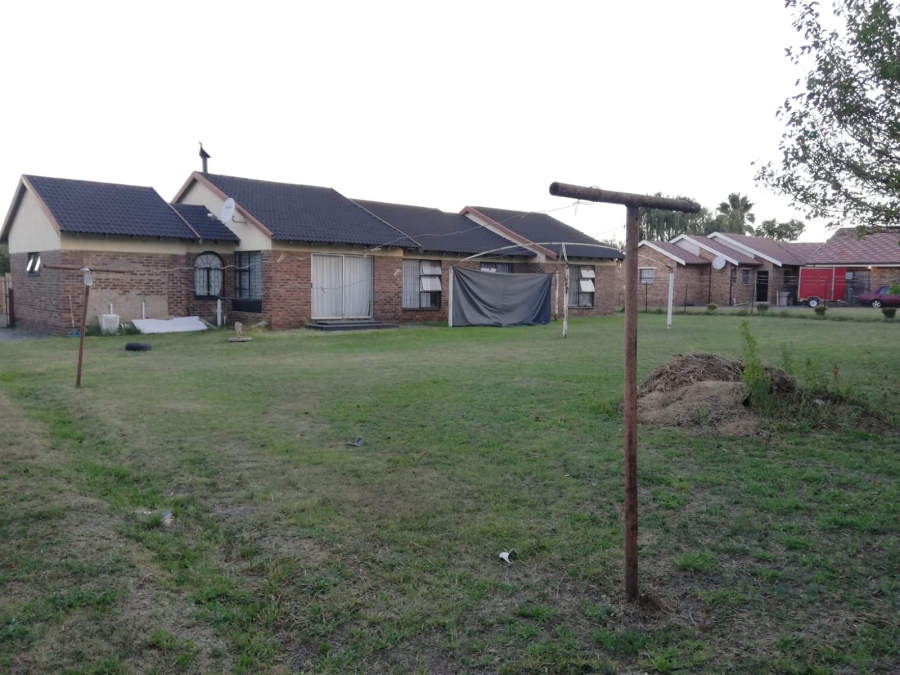 4 Bedroom Property for Sale in Bedworth Park Gauteng