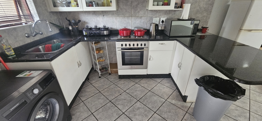3 Bedroom Property for Sale in New Market Gauteng