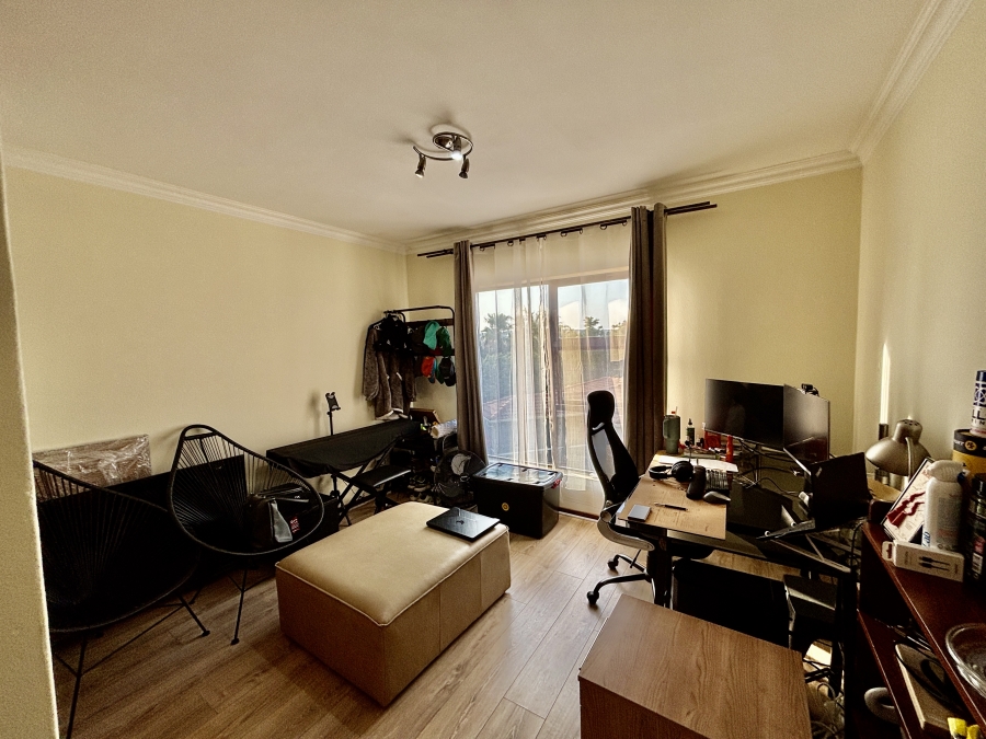 To Let 3 Bedroom Property for Rent in Barbeque Downs Gauteng