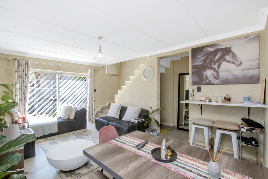 To Let 3 Bedroom Property for Rent in Groblerpark Gauteng