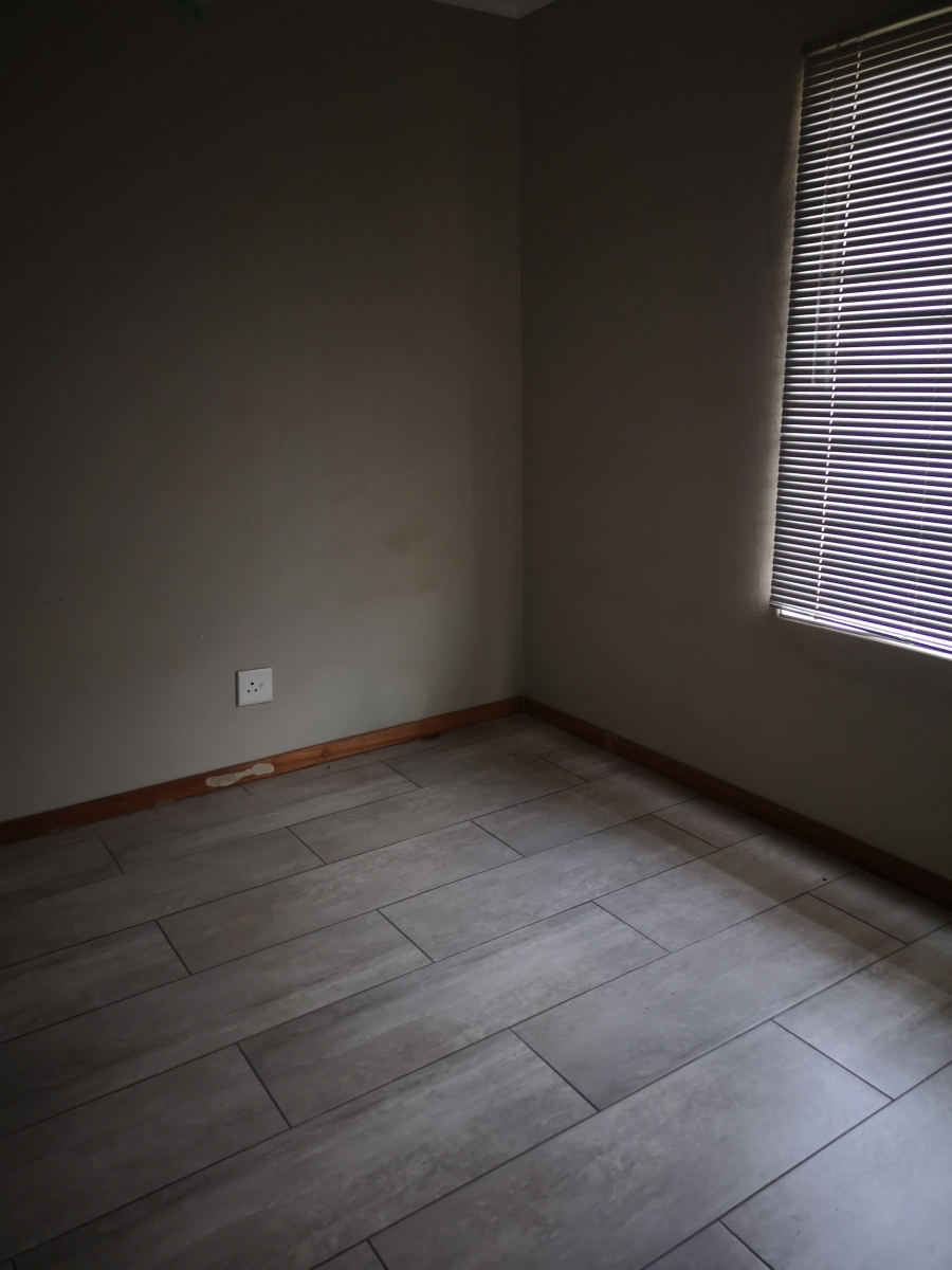 3 Bedroom Property for Sale in Kookrus Gauteng