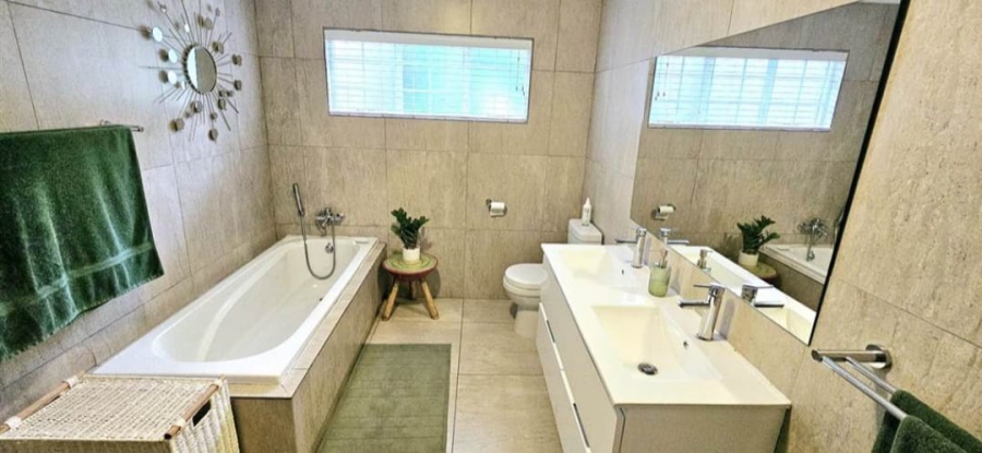 To Let 4 Bedroom Property for Rent in Menlo Park Gauteng