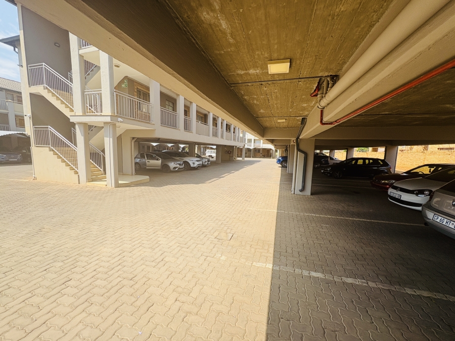 2 Bedroom Property for Sale in Pretoria North Gauteng