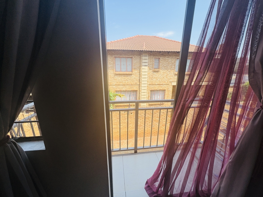2 Bedroom Property for Sale in Pretoria North Gauteng