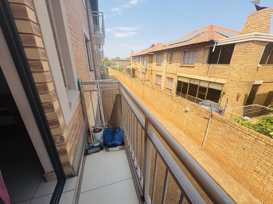 2 Bedroom Property for Sale in Pretoria North Gauteng