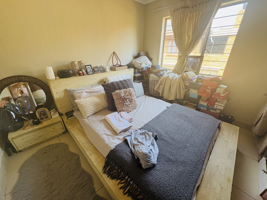 2 Bedroom Property for Sale in Pretoria North Gauteng