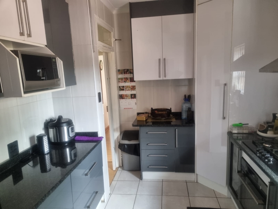 4 Bedroom Property for Sale in Weltevreden Park Gauteng