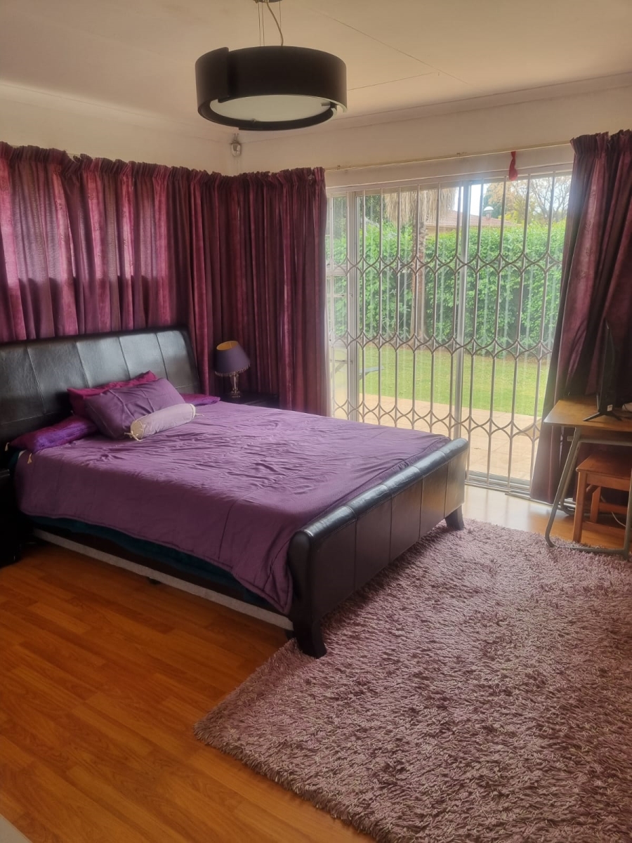 4 Bedroom Property for Sale in Weltevreden Park Gauteng