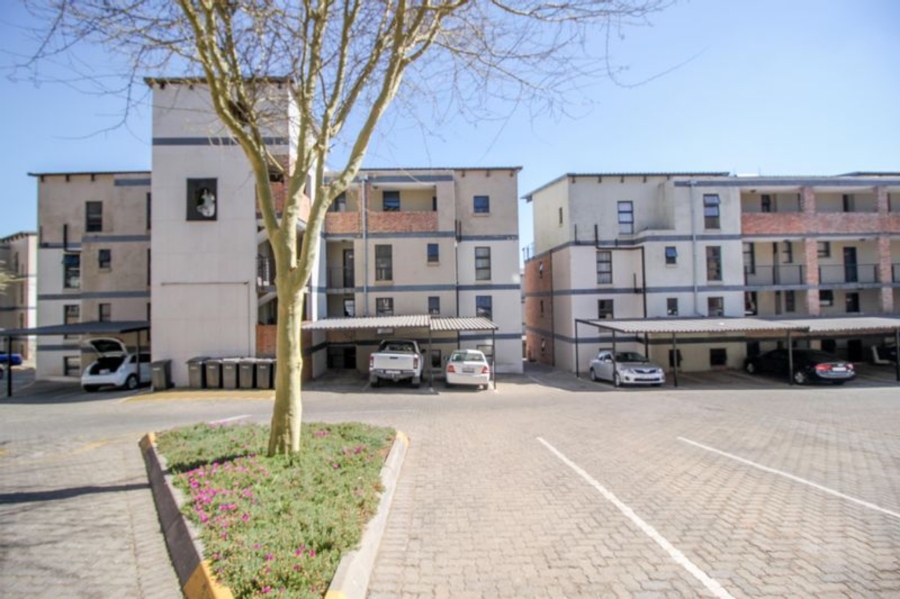 To Let 2 Bedroom Property for Rent in Solheim Gauteng