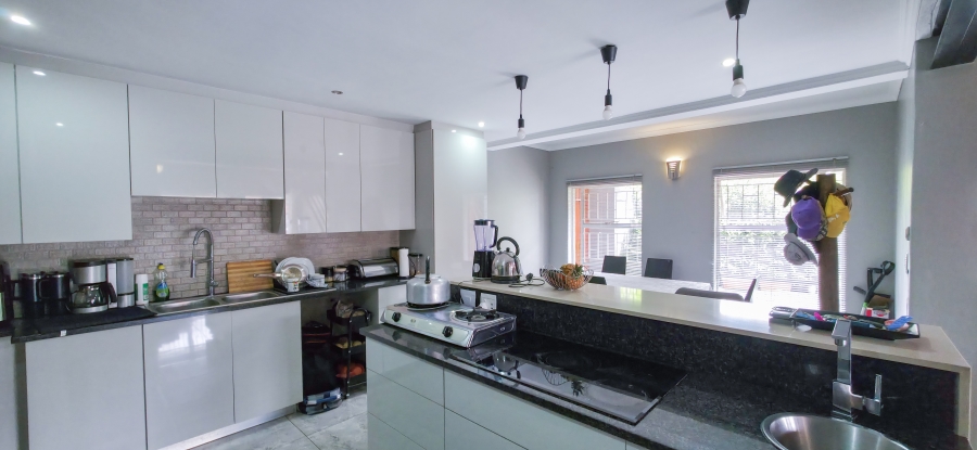 4 Bedroom Property for Sale in Moreleta Park Gauteng