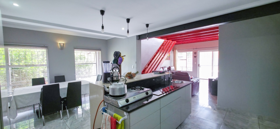 4 Bedroom Property for Sale in Moreleta Park Gauteng