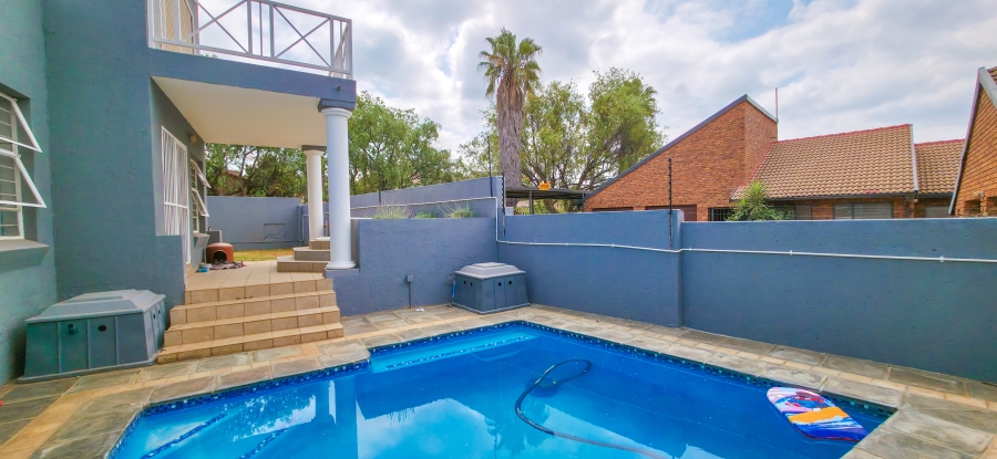 4 Bedroom Property for Sale in Moreleta Park Gauteng