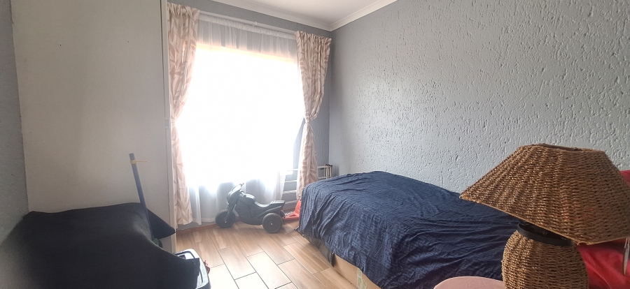 4 Bedroom Property for Sale in Noordheuwel Gauteng