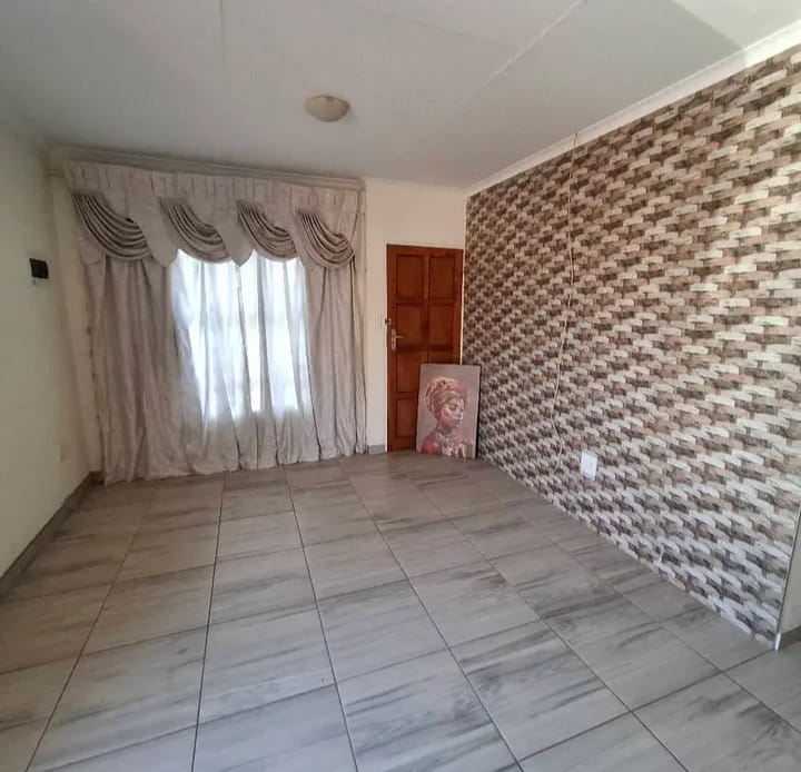 To Let 2 Bedroom Property for Rent in Witpoortjie Gauteng