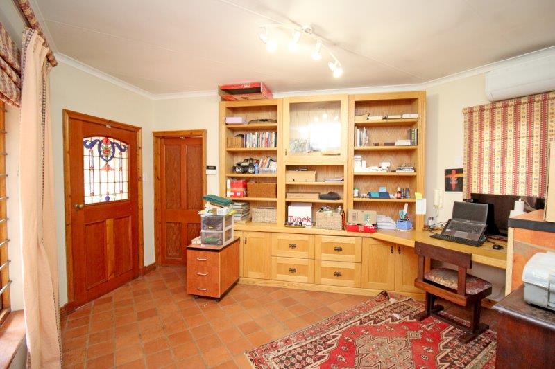 To Let 3 Bedroom Property for Rent in Linden Gauteng