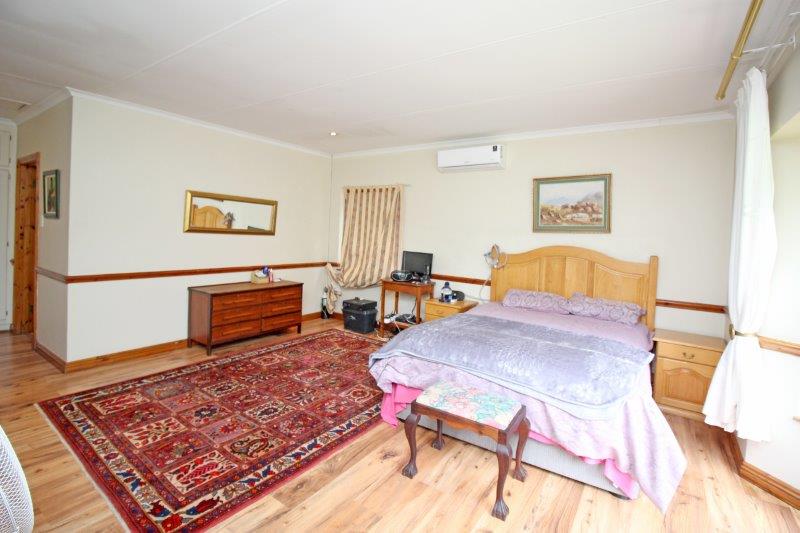 To Let 3 Bedroom Property for Rent in Linden Gauteng
