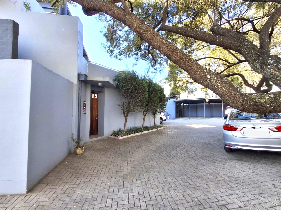 1 Bedroom Property for Sale in Craighall Gauteng