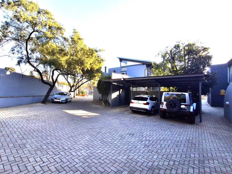 1 Bedroom Property for Sale in Craighall Gauteng