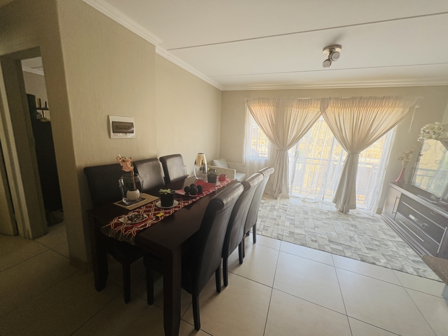 2 Bedroom Property for Sale in Pretoria North Gauteng
