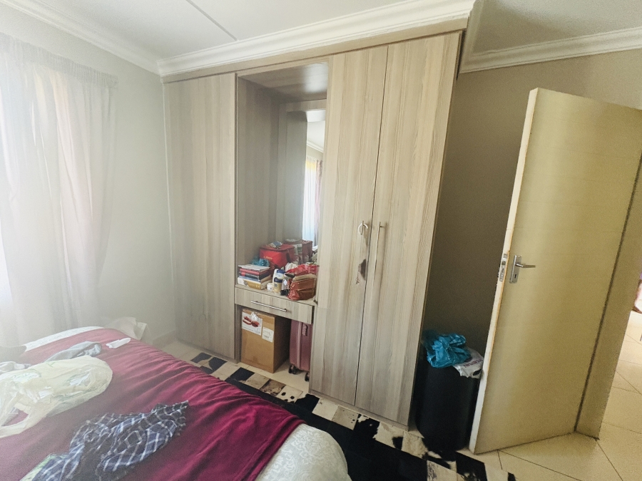 2 Bedroom Property for Sale in Pretoria North Gauteng