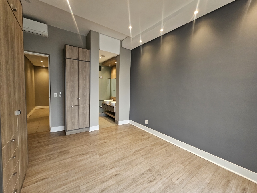 To Let 3 Bedroom Property for Rent in Rosebank Gauteng