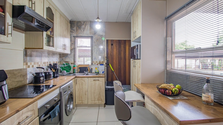2 Bedroom Property for Sale in Pomona Gauteng