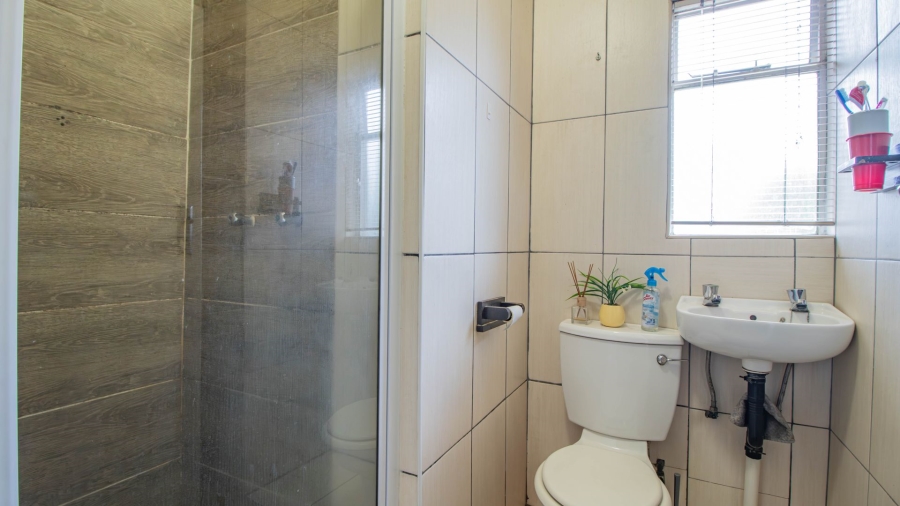 2 Bedroom Property for Sale in Pomona Gauteng