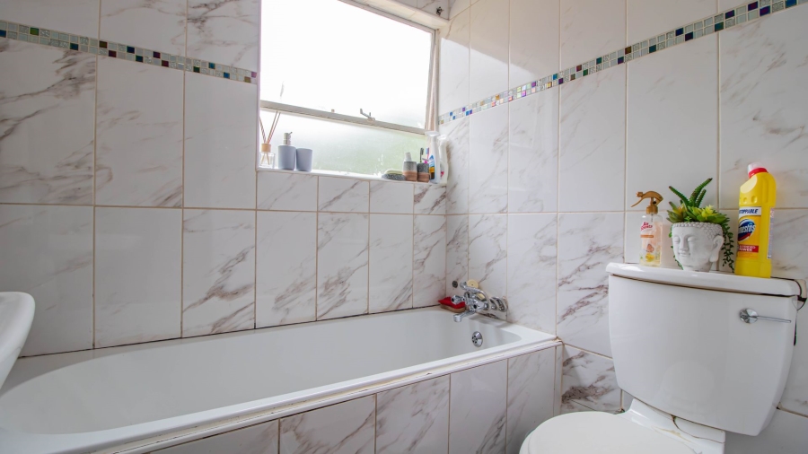 2 Bedroom Property for Sale in Pomona Gauteng