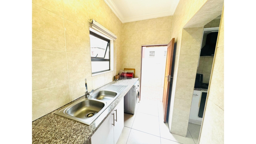 3 Bedroom Property for Sale in Thatchfield Hills Gauteng
