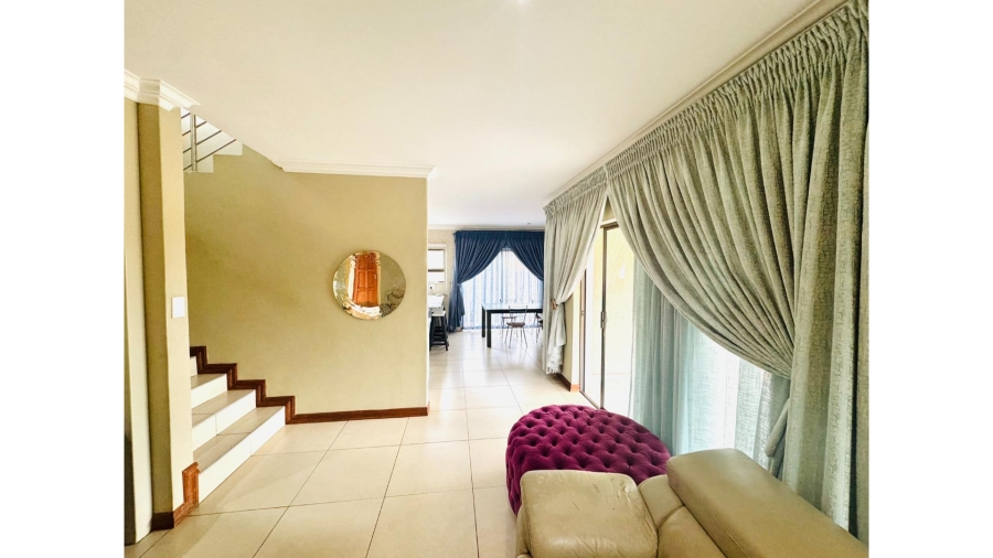3 Bedroom Property for Sale in Thatchfield Hills Gauteng