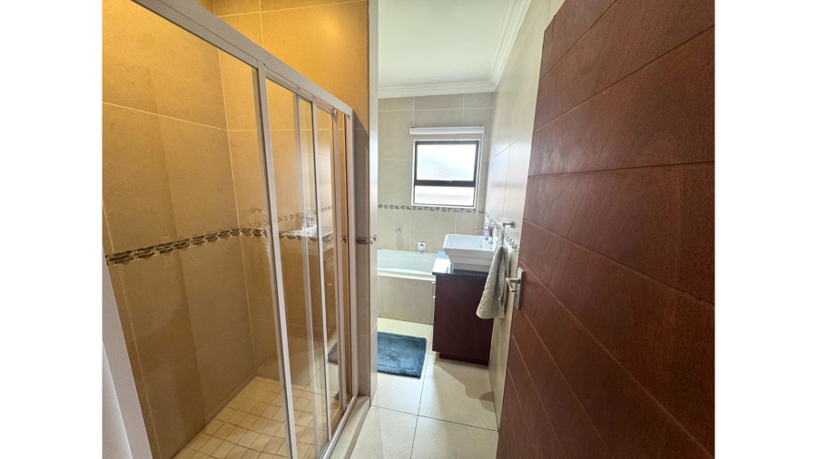 3 Bedroom Property for Sale in Thatchfield Hills Gauteng