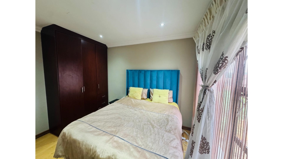 3 Bedroom Property for Sale in Thatchfield Hills Gauteng