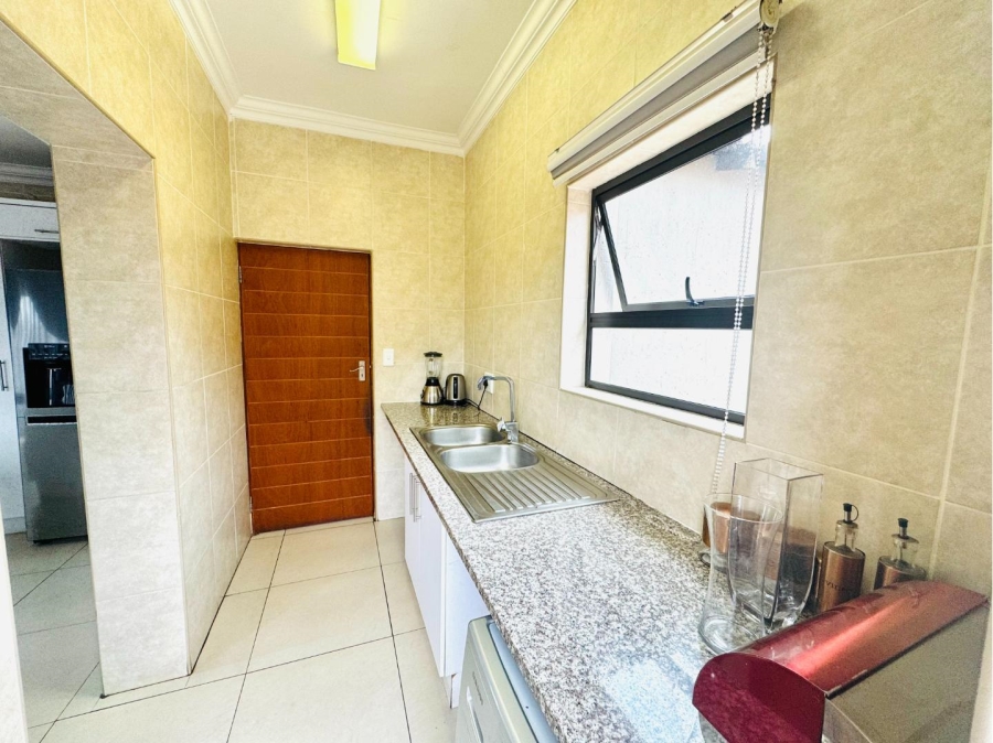 3 Bedroom Property for Sale in Thatchfield Hills Gauteng