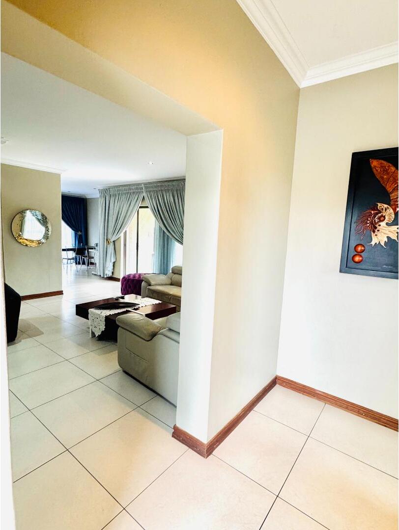 3 Bedroom Property for Sale in Thatchfield Hills Gauteng