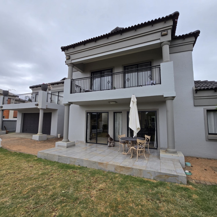 To Let 3 Bedroom Property for Rent in Zambezi Country Estate Gauteng
