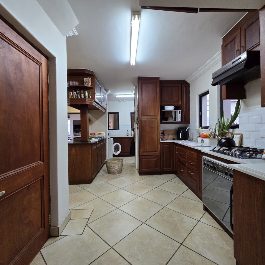 To Let 3 Bedroom Property for Rent in Zambezi Country Estate Gauteng