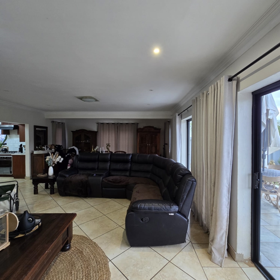 To Let 3 Bedroom Property for Rent in Zambezi Country Estate Gauteng