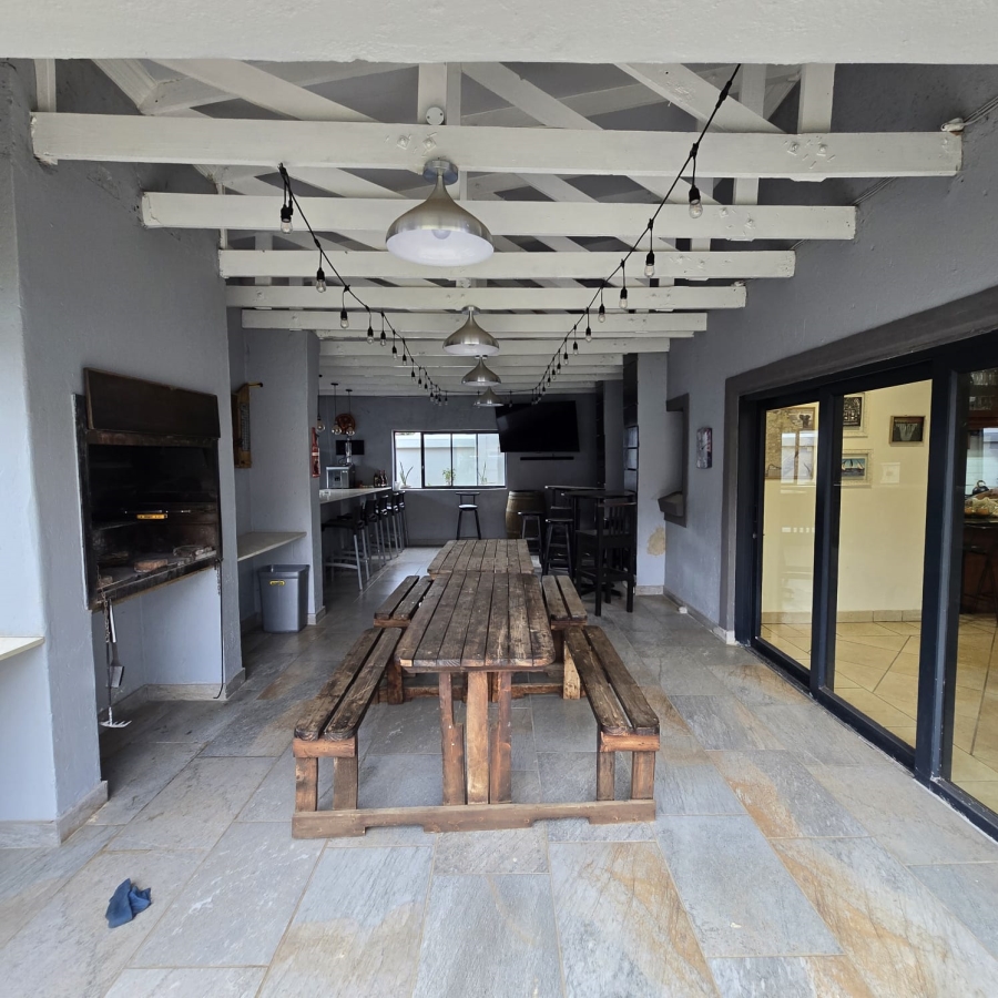 To Let 3 Bedroom Property for Rent in Zambezi Country Estate Gauteng