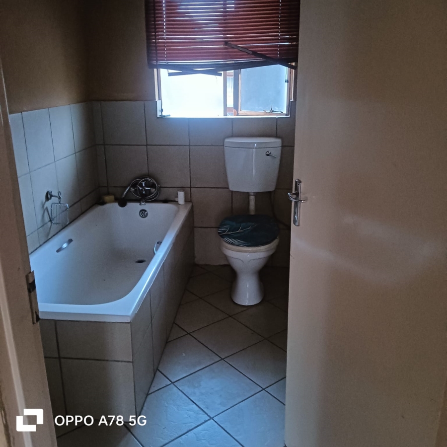 2 Bedroom Property for Sale in Greenhills Ext 3 Gauteng
