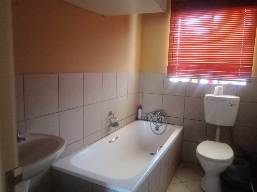 2 Bedroom Property for Sale in Greenhills Ext 3 Gauteng