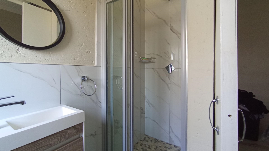 4 Bedroom Property for Sale in Halfway House Gauteng