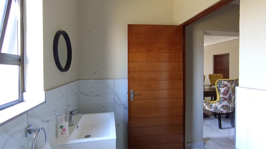 4 Bedroom Property for Sale in Halfway House Gauteng