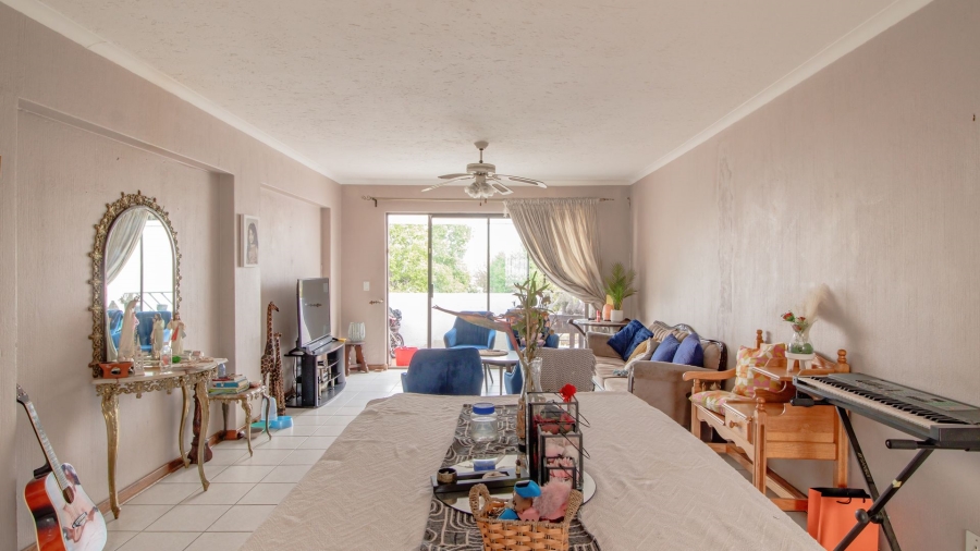 To Let 2 Bedroom Property for Rent in Glenvista Gauteng