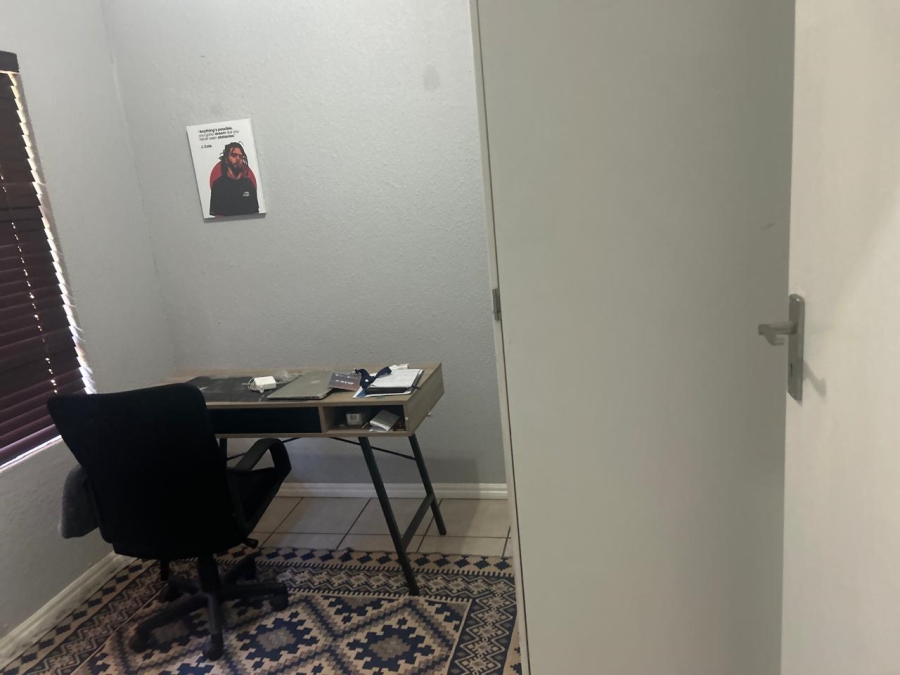 To Let 2 Bedroom Property for Rent in Hoogland Gauteng