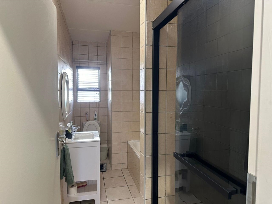 To Let 2 Bedroom Property for Rent in Hoogland Gauteng